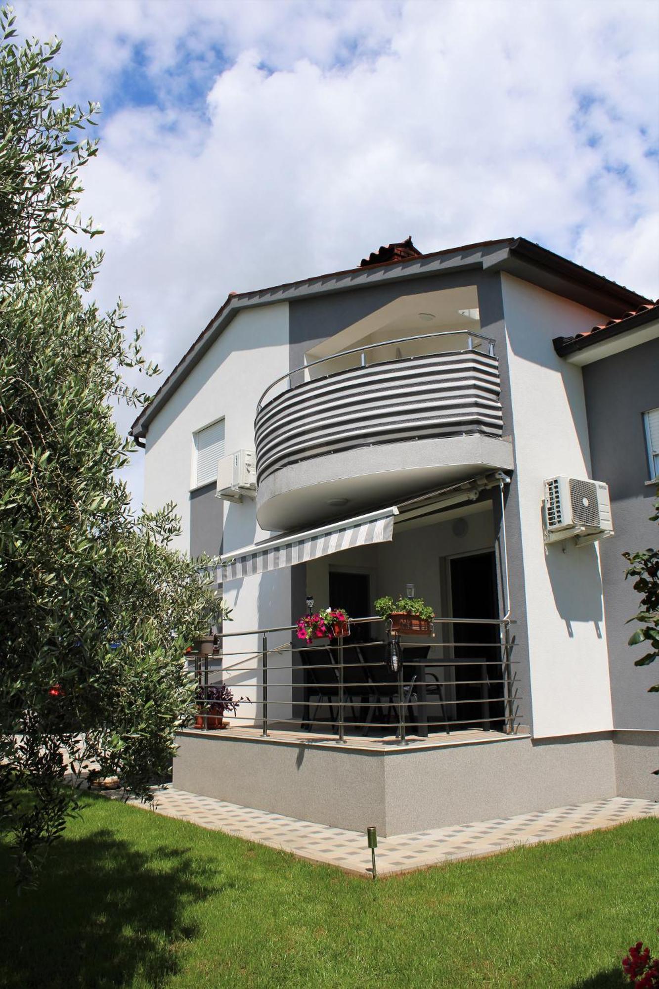 Apartments Nelle Pola Esterno foto